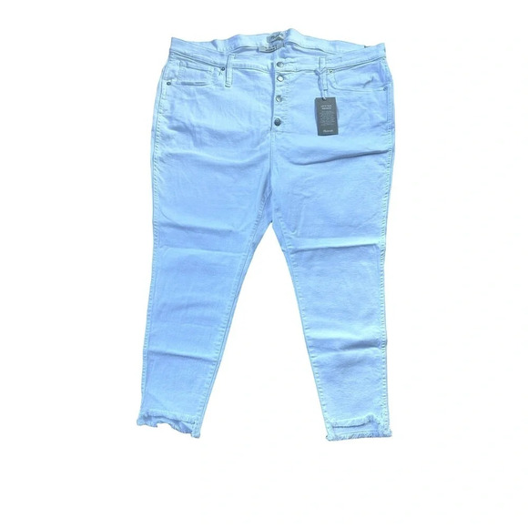 Madewell Petite 10" High-Rise Skinny Jeans in Pure White: Step-Hem Edition - Picture 3 of 8